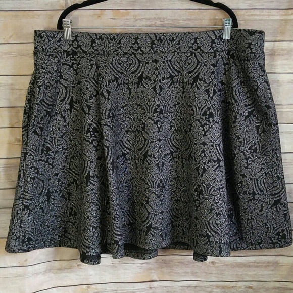 Torrid Metallic Jacquard Print Knit Skater Skirt - Picture 3 of 8